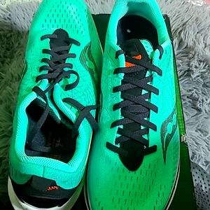 Saucony Men's Endorphin Speed 2 Running Shoe new size 11